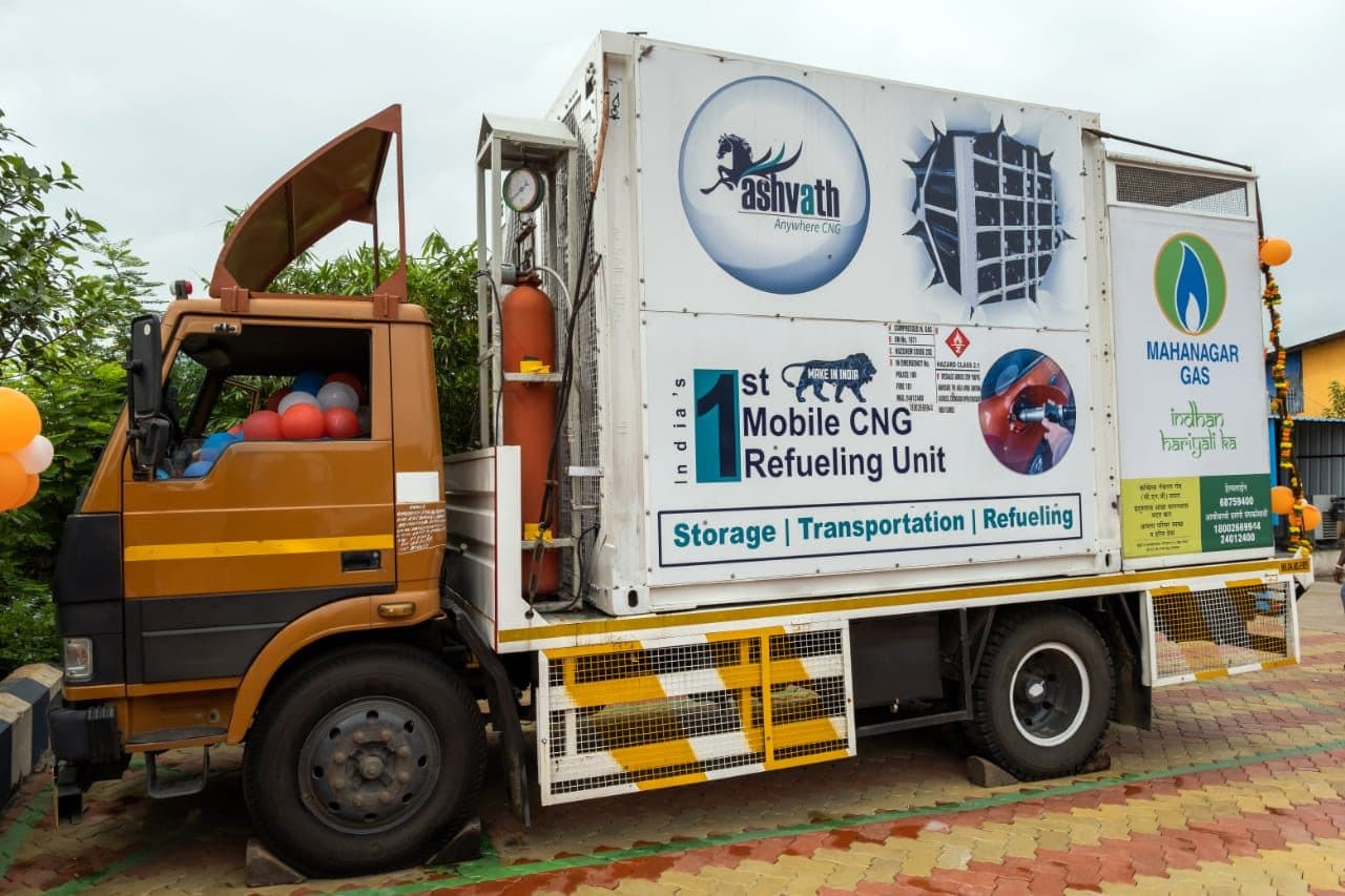 Mobile Refueling & Bus Pods